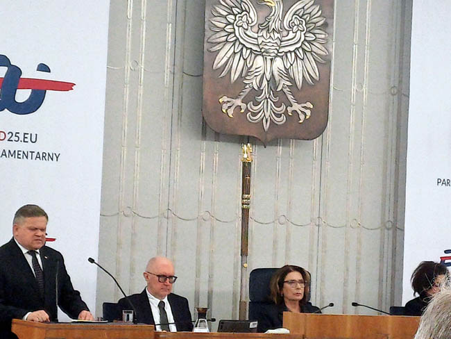 senat2025_007