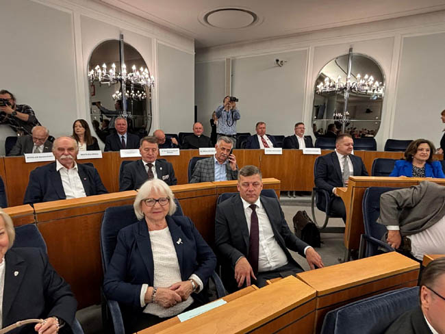 senat2025_022