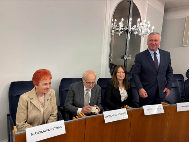 senat2025_023